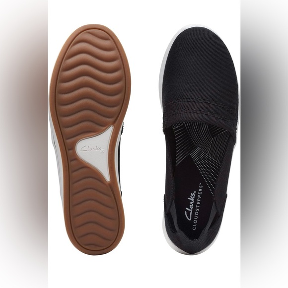CLARKS - NWT - Cloudsteppers Black Slip-On Shoes Sneakers - Picture 6 of 12